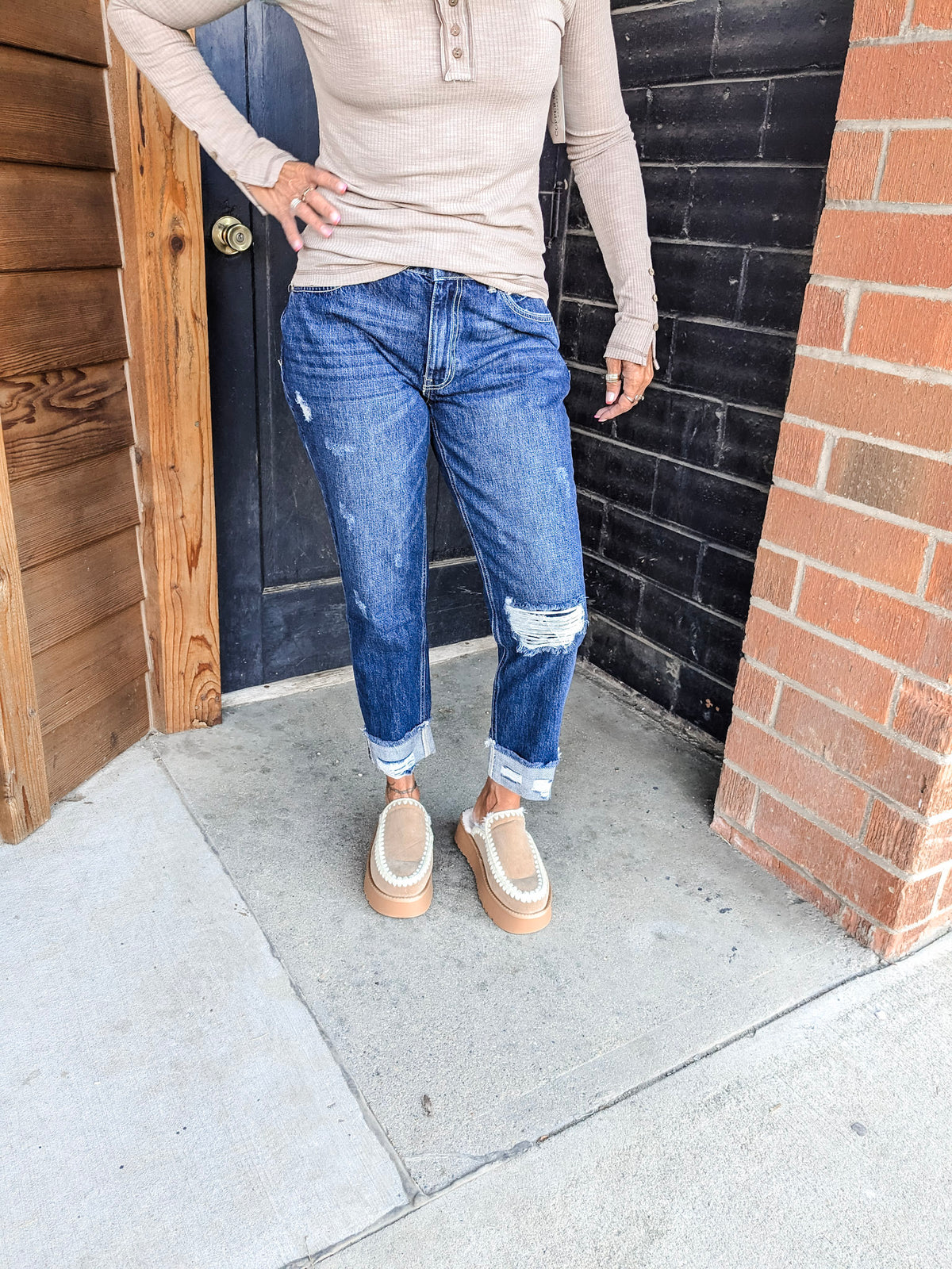 Hoky High Rise Cuffed Boyfriend Jeans