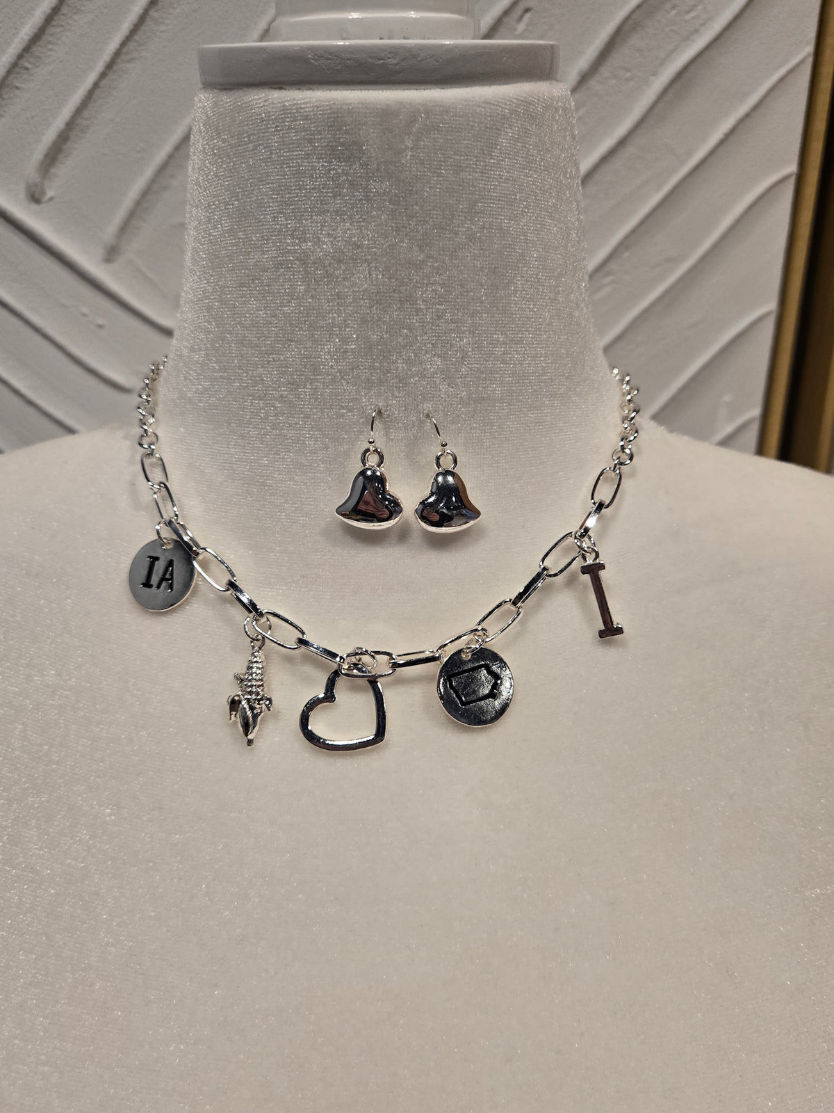 Iowa Charm Necklace Set