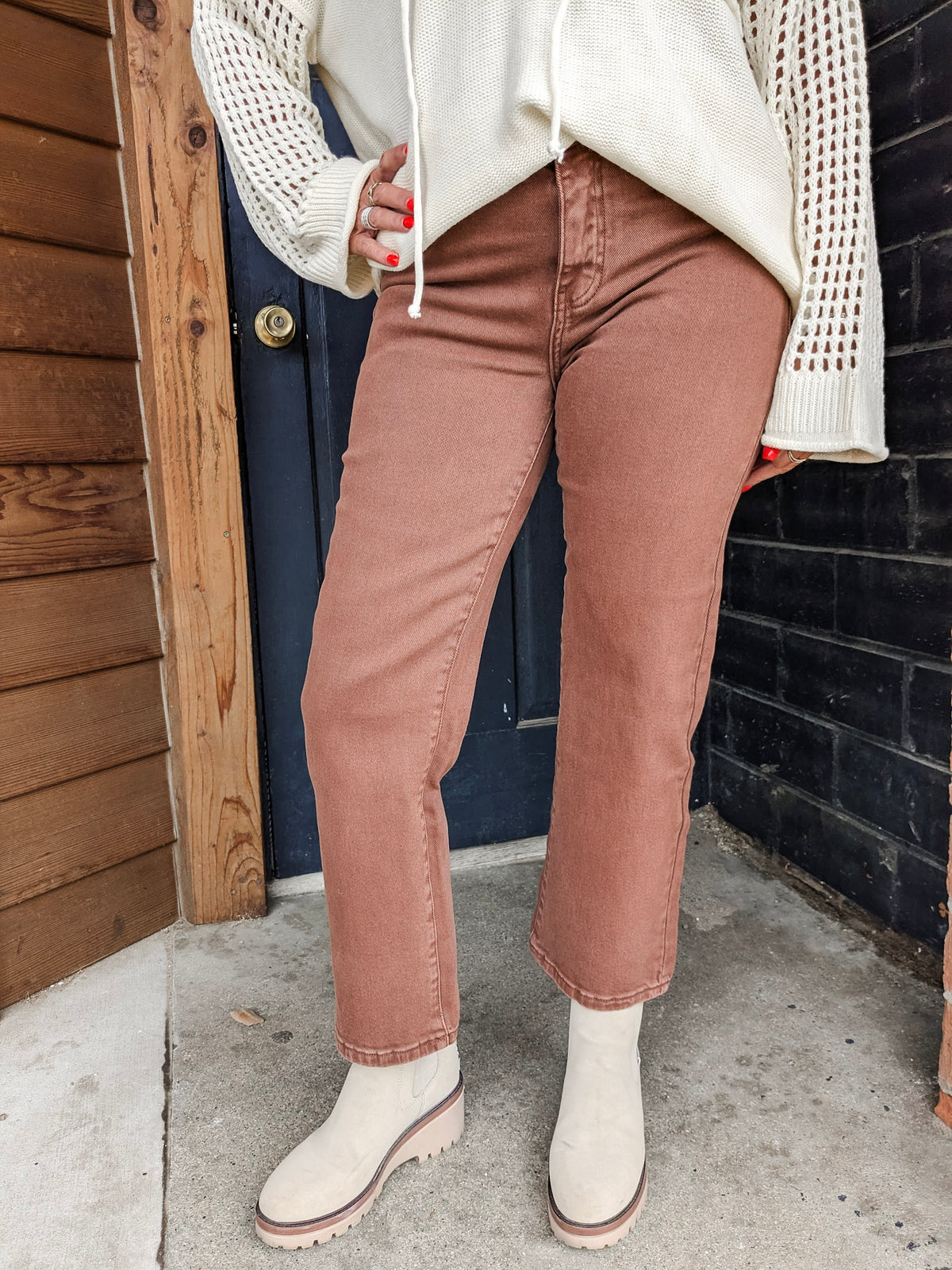 Anastasia Mid Rise Crop Straight Pants